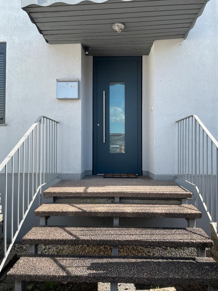 Büro mit ca. 70m2 und 3 Zimmern zu Vermieten in Neuhofen