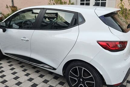 Renault Clio 114.500 km 5.800 &euro; Philippsburg-Rheinsheim 76661