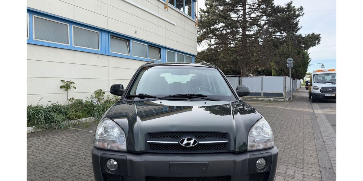 Hyundai TUCSON 228.000 km 2.699 &euro; schifferstadt 67105