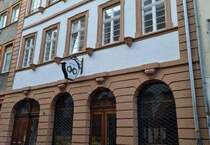 Im historischen Altstadtkern, ansprechende und vollmöblierte 1- Zi.- Wohnung