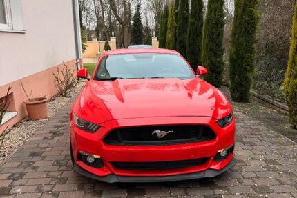 Ford Mustang 12.895 km 68.000 &euro; Obrigheim(Pfalz) 67283