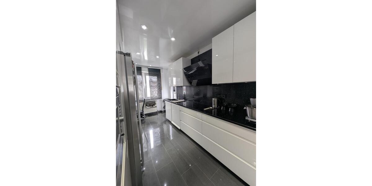 Etagenwohnung Ludwigshafen am Rhein Parkinsel - 3 Zimmer, 80 m&sup2;, 285.000&euro; | Angebot:24111145