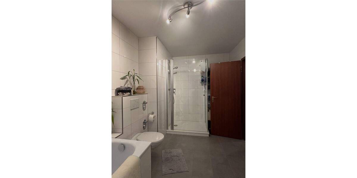 Etagenwohnung Mannheim Rheinau - 2 Zimmer, 60 m&sup2;, 660&euro; | Angebot:25799305