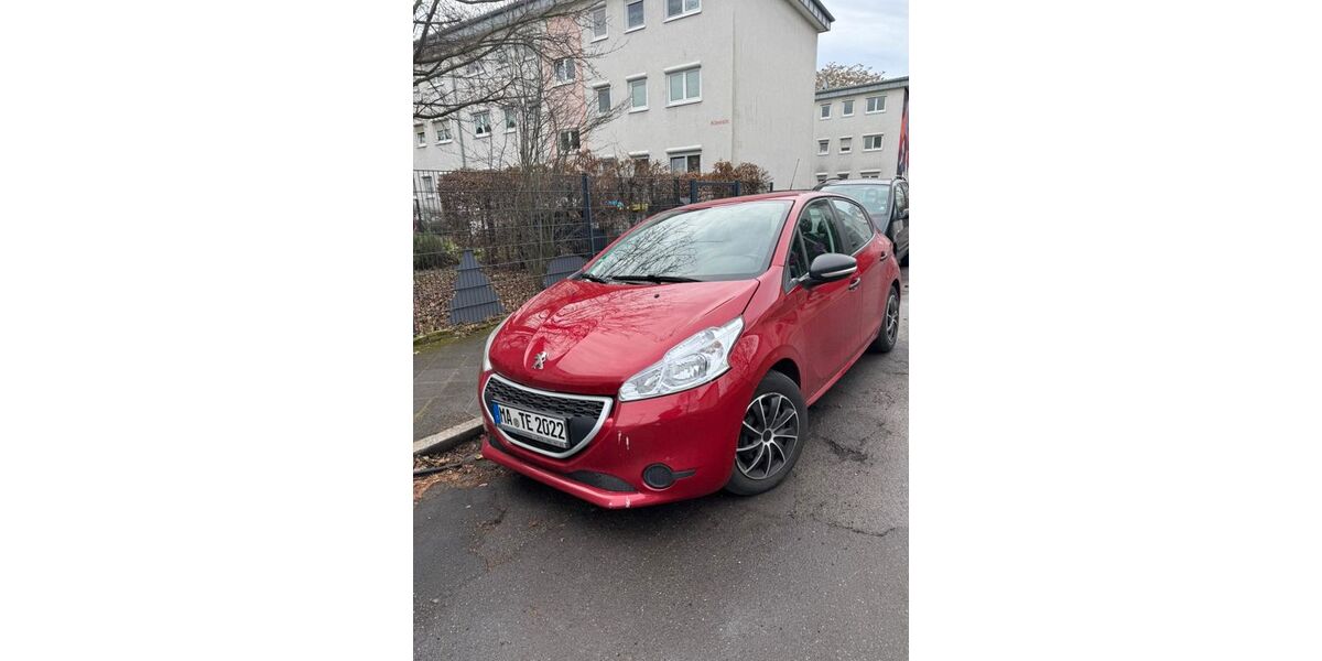 Peugeot 208 115.000 km 4.350 &euro; Mannheim 68305