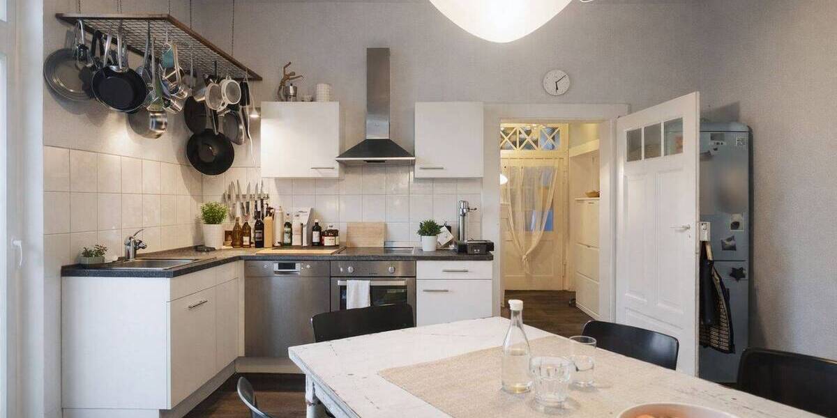 Etagenwohnung Mannheim Neckarstadt - 3 Zimmer, 81 m&sup2;, 285.000&euro; | Angebot:26695083