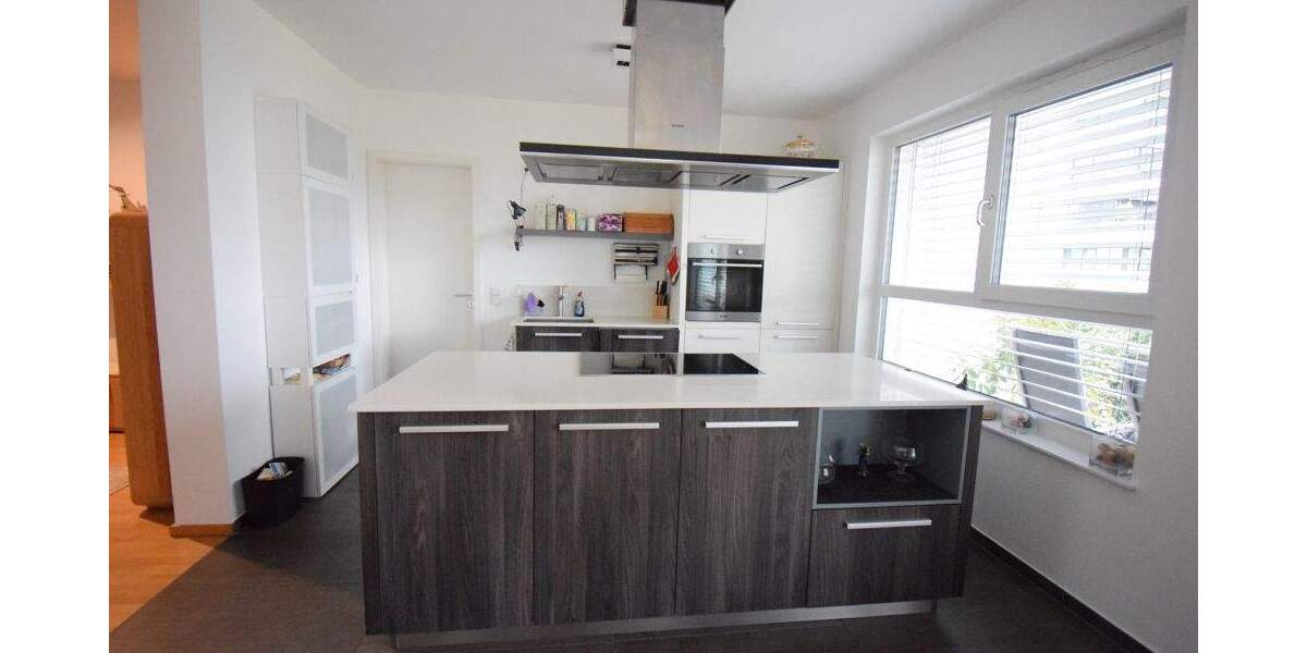 Etagenwohnung Ludwigshafen Süd - 4 Zimmer, 181 m&sup2;, 2.738&euro; | Angebot:24972261