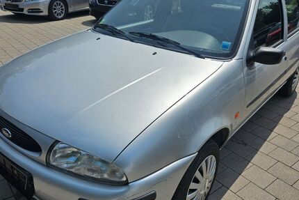 Ford Fiesta 69.260 km 2.350 &euro; Lachen-Speyerdorf 67435