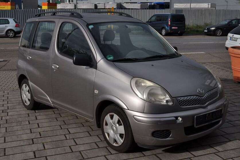 Yaris