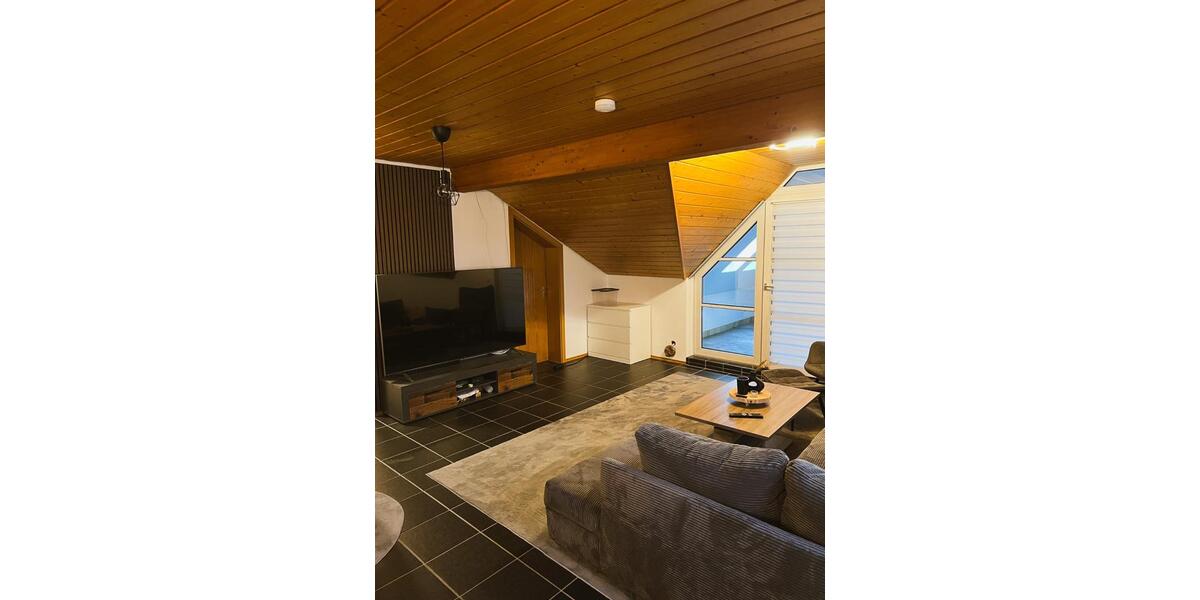 Dachgeschoßwohnung Ludwigshafen am Rhein Rheingönheim - 3 Zimmer, 75 m&sup2;, 900&euro; | Angebot:24563094