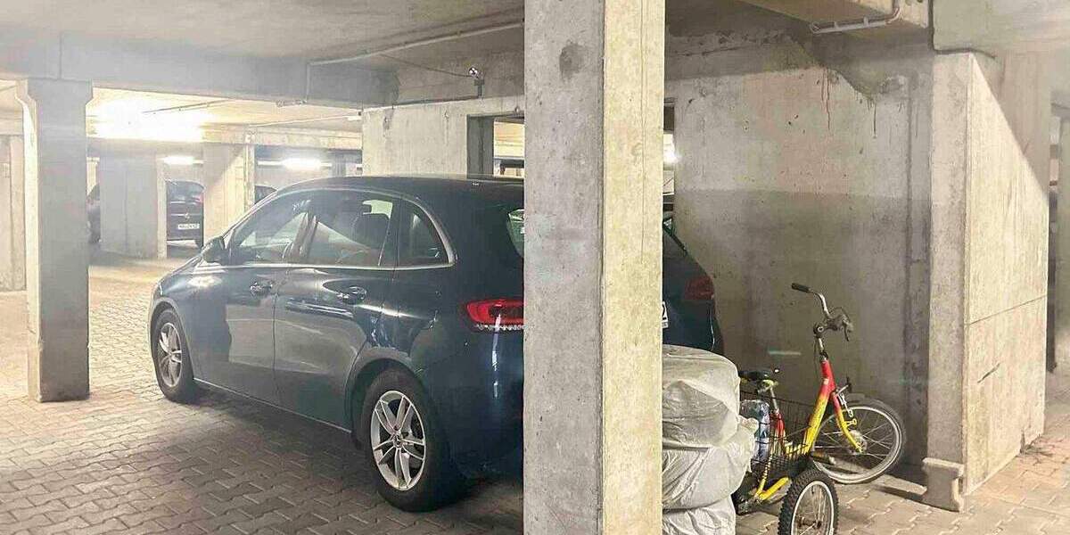 Großzügige 4-Zimmer-Wohnung mit Loggia & Tiefgarage - keine Erbpacht, top Lage! 4 zimmer