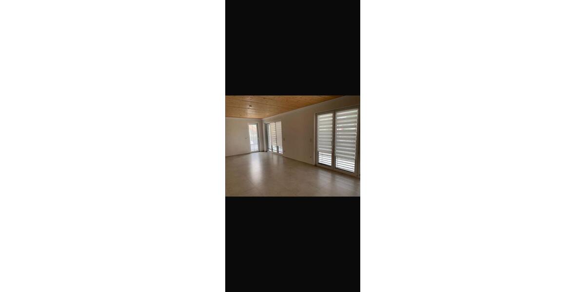 Moderne, lichtdurchflutete Wohnung mit umlaufender Terrasse 3 zimmer