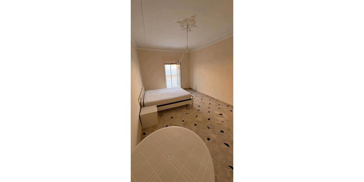 Etagenwohnung Frankenthal (Pfalz) - 4 Zimmer, 111 m&sup2;, 39.000&euro; | Angebot:26051287