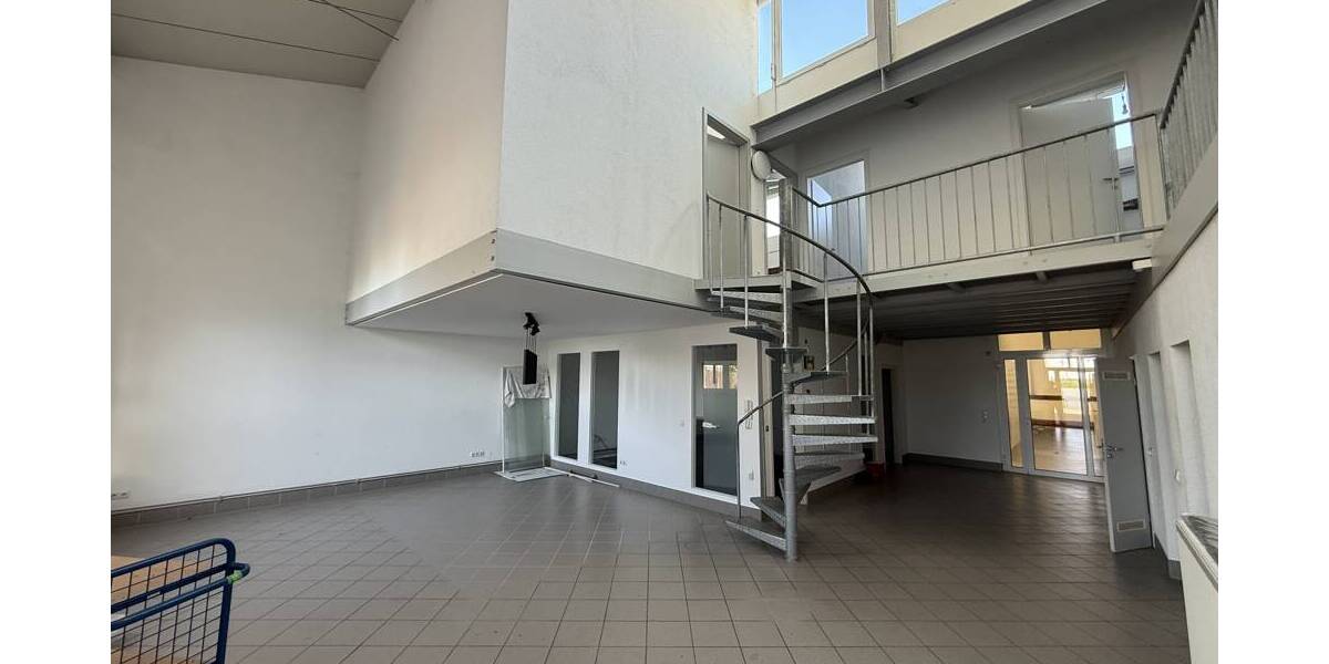 Gewerbeobjekt Mannheim / Neuostheim/Neuhermsheim Neuostheim - 8 Zimmer, 239 m&sup2;, 2.390&euro; | Angebot:26290579