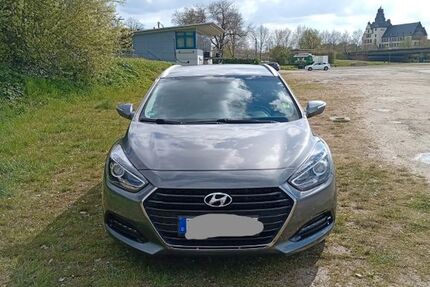 Hyundai i40 88.230 km 12.700 &euro; Worms 67549