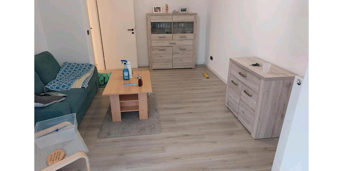 Ab 1.4.26: Helle, sanierte 3-Zi-Whng mit Wintergarten, Garage 3 zimmer