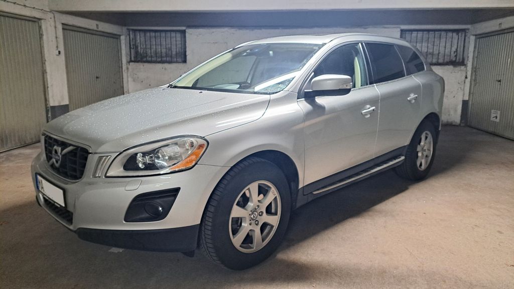 Volvo XC60 143.000 km 13.000 &euro; Mannheim 68259