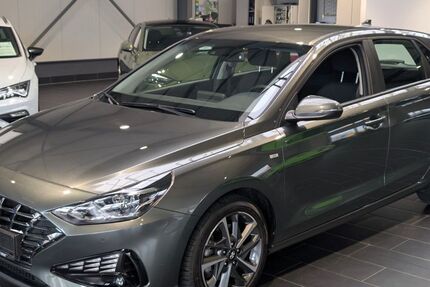 Hyundai i30 77.000 km 16.900 &euro; Weinheim 69469