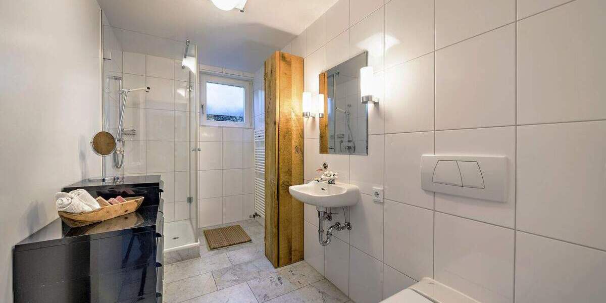 Außergewöhnliches Split-Level-Architektenhaus – Privatsphäre, Panorama & pure Lebensqualität 7 zimmer