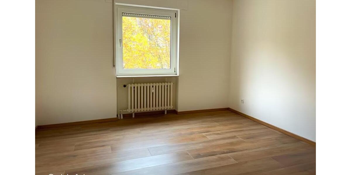 Etagenwohnung Ludwigshafen am Rhein Edigheim - 3.5 Zimmer, 91 m&sup2;, 230.000&euro; | Angebot:25217359