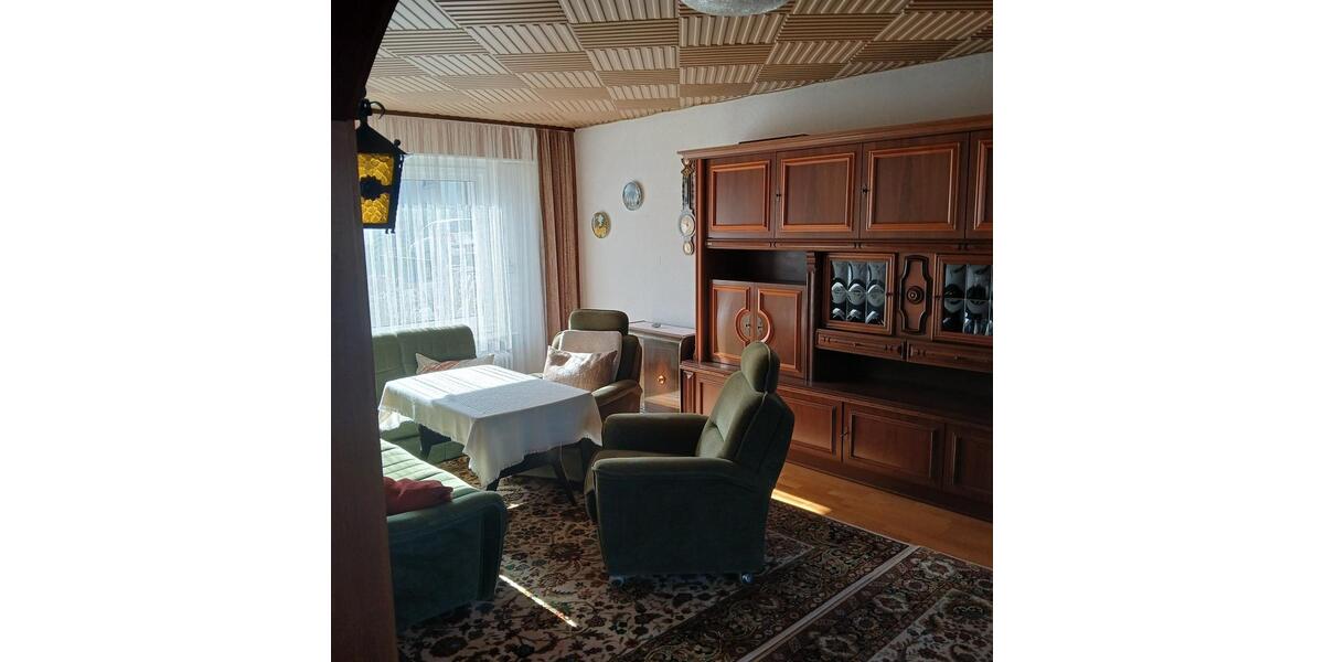 Einfamilienhaus Fürth - 8 Zimmer, 186 m&sup2;, 380.000&euro; | Angebot:26168111