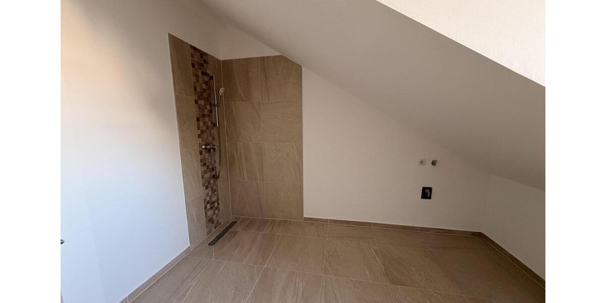 Maisonettenwohnung Mannheim Rheinau - 4 Zimmer, 143 m&sup2;, 2.300&euro; | Angebot:25307034