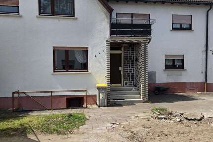 Haus Mannheim Rheinau - 3 Zimmer, 140 m&sup2;, 290.000&euro; | Angebot:27692177