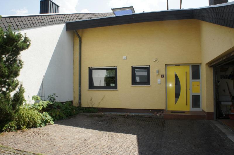 ** REIHENMITTELHAUS MIT SCHÖNEM GARTEN IN RUHIGER LAGE VON ROHRBACH ** - Reihenmittelhaus Heidelberg Rohrbach | Angebot:27222033