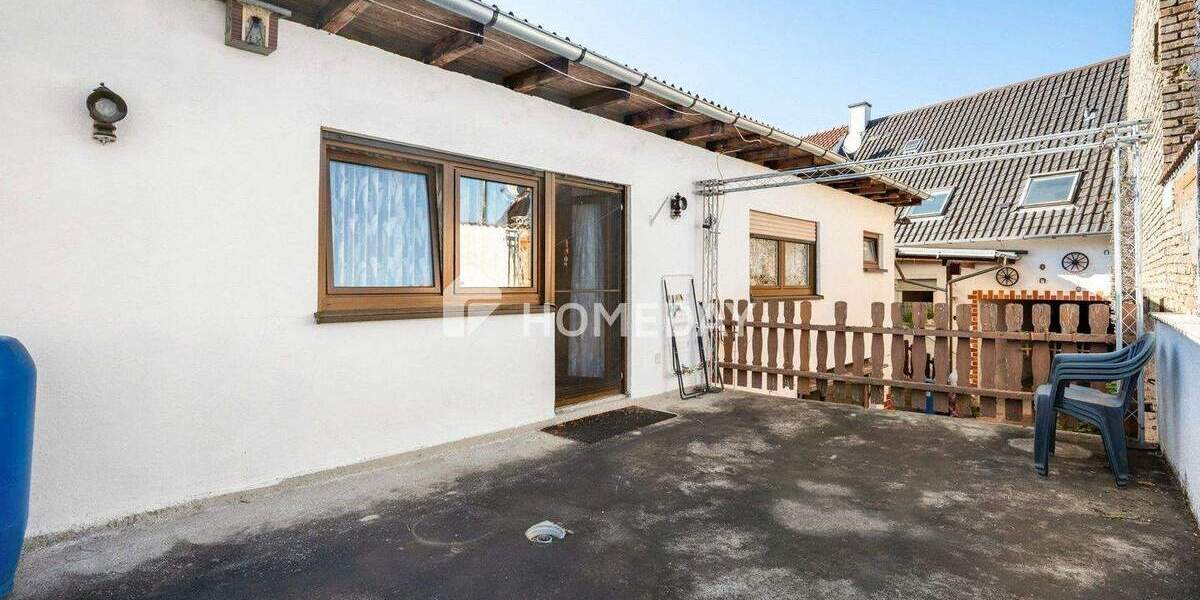 Zwei Wohneinheiten, ein Zuhause: charmantes Reihenhaus mit Anbau und vielseitigem Platzangebot in P 9 zimmer