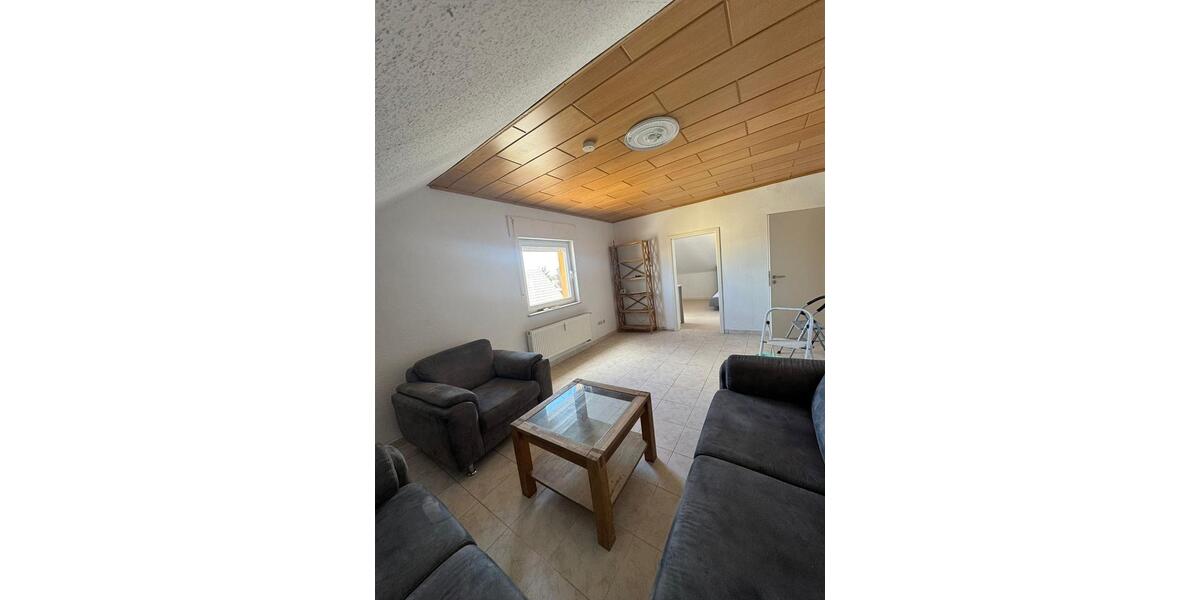 Dachgeschoßwohnung Beindersheim - 3 Zimmer, 70 m&sup2;, 750&euro; | Angebot:26233201