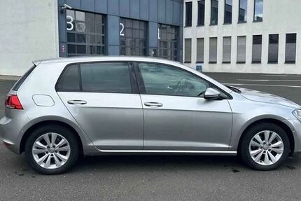 VW Golf 94.000 km 10.200 &euro; Eisenberg 67304