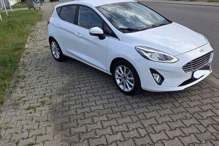 Ford Fiesta 56.000 km 13.700 &euro; Mannheim 68199
