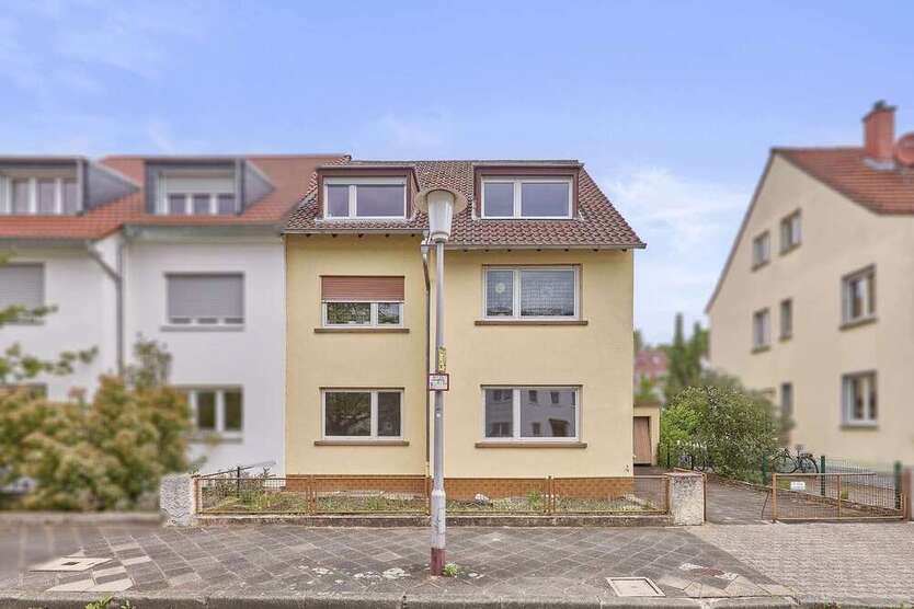 Haus zum Kaufen in Mannheim 849.000 € 250 m²
