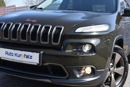 Jeep Cherokee 141.600 km 15.500 &euro; LUDWIGSHAFEN am RHEIN 67065