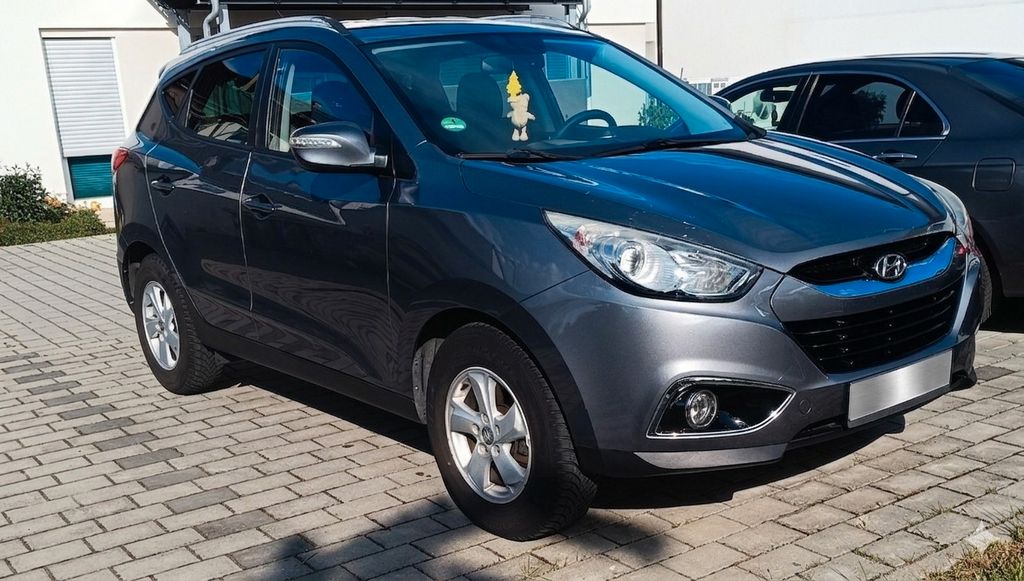 Hyundai ix35 190.000 km 5.200 &euro; Reilingen 68799