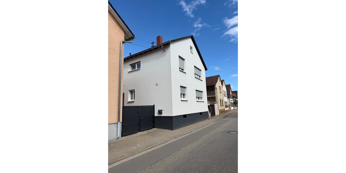 Saniertes freist. EFH bis 4 Schlafz.170qm Wfl+Baupl. extra Zugang 6 zimmer