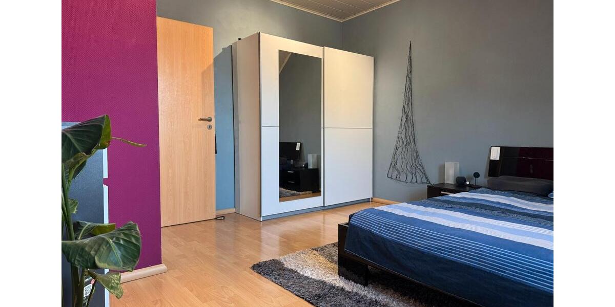 Dachgeschoßwohnung Heddesheim - 3.5 Zimmer, 84 m&sup2;, 1.050&euro; | Angebot:25982342