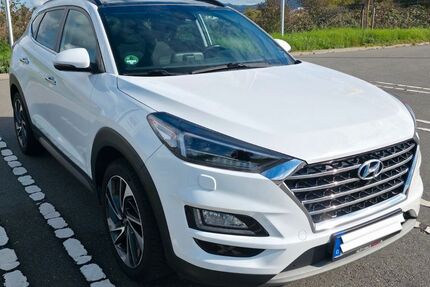Hyundai TUCSON 125.000 km 19.990 € Mannheim 68229