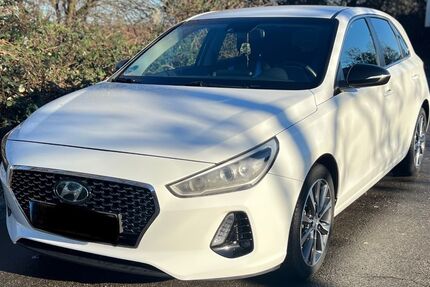 Hyundai i30 153.000 km 12.000 &euro; Philippsburg 76661