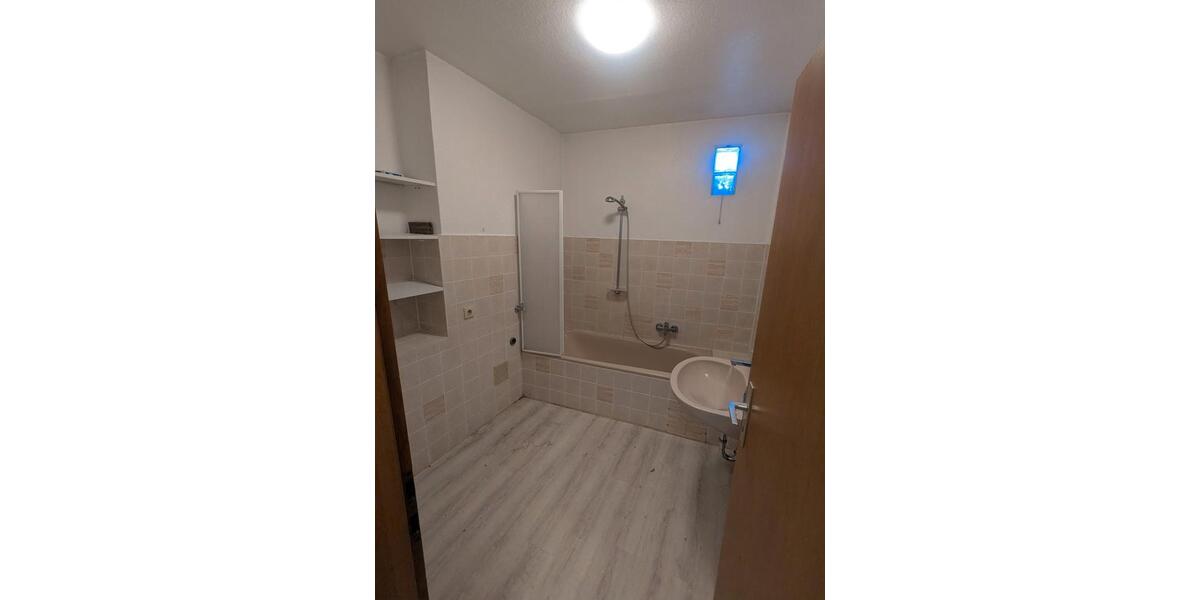 Etagenwohnung Westhofen - 5 Zimmer, 112 m&sup2;, 1.100&euro; | Angebot:26479718
