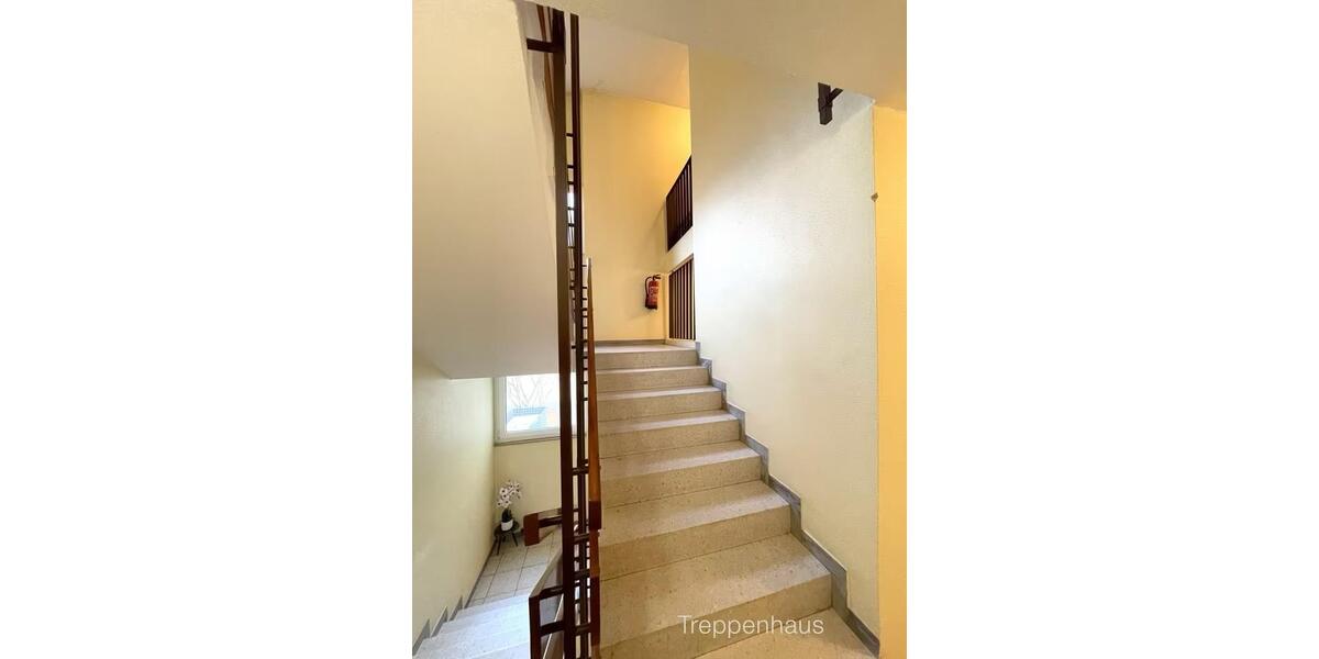 Etagenwohnung Ludwigshafen am Rhein Edigheim - 3.5 Zimmer, 91 m&sup2;, 230.000&euro; | Angebot:25217359