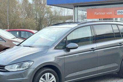 VW Touran 93.550 km 17.490 &euro; Haßloch 67454