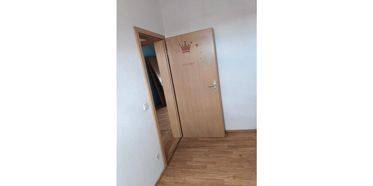 Dachgeschoßwohnung Worms - 3.5 Zimmer, 70 m&sup2;, 750&euro; | Angebot:26087485