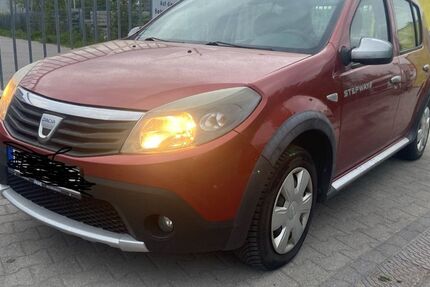 Dacia Sandero 238.000 km 1.890 &euro; Hockenheim 68766