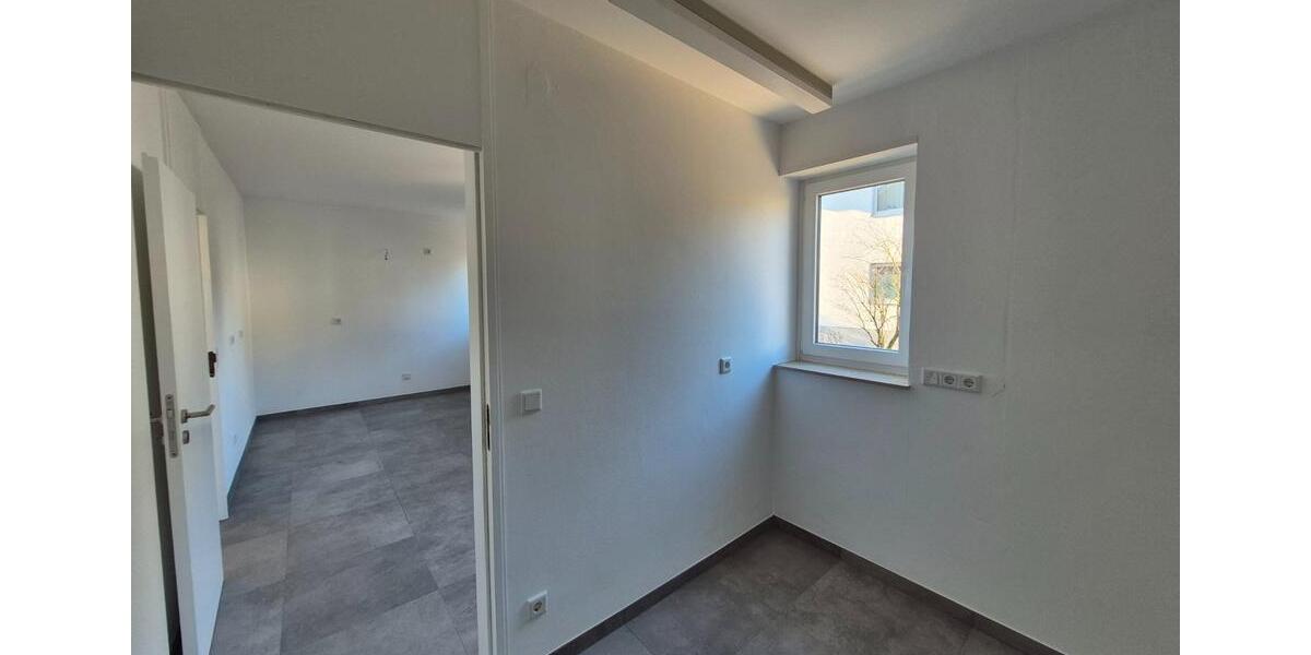 Erdgeschoßwohnung Lorsch - 5 Zimmer, 173 m&sup2;, 2.200&euro; | Angebot:24597326