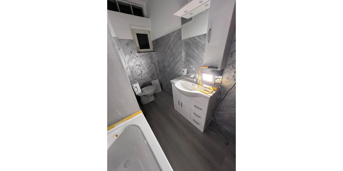 Etagenwohnung Ludwigshafen am Rhein Mundenheim - 3 Zimmer, 87 m&sup2;, 1.000&euro; | Angebot:26201576