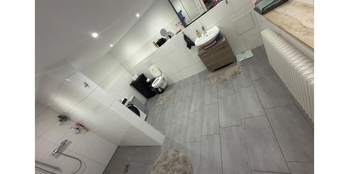 Etagenwohnung Ludwigshafen am Rhein Ludwigshafen-Oggersheim - 2 Zimmer, 85 m&sup2;, 930&euro; | Angebot:26284160