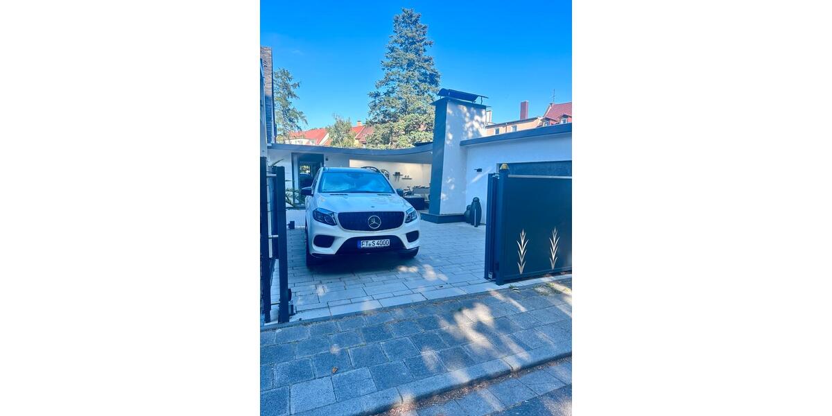 Investorenpaket: Zweifamilienhaus auf ruhigen Grundstück 8 zimmer