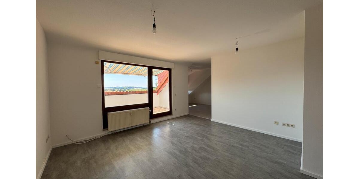 Dachgeschoßwohnung Hirschberg an der Bergstraße - 3.5 Zimmer, 80 m&sup2;, 350.000&euro; | Angebot:24441520