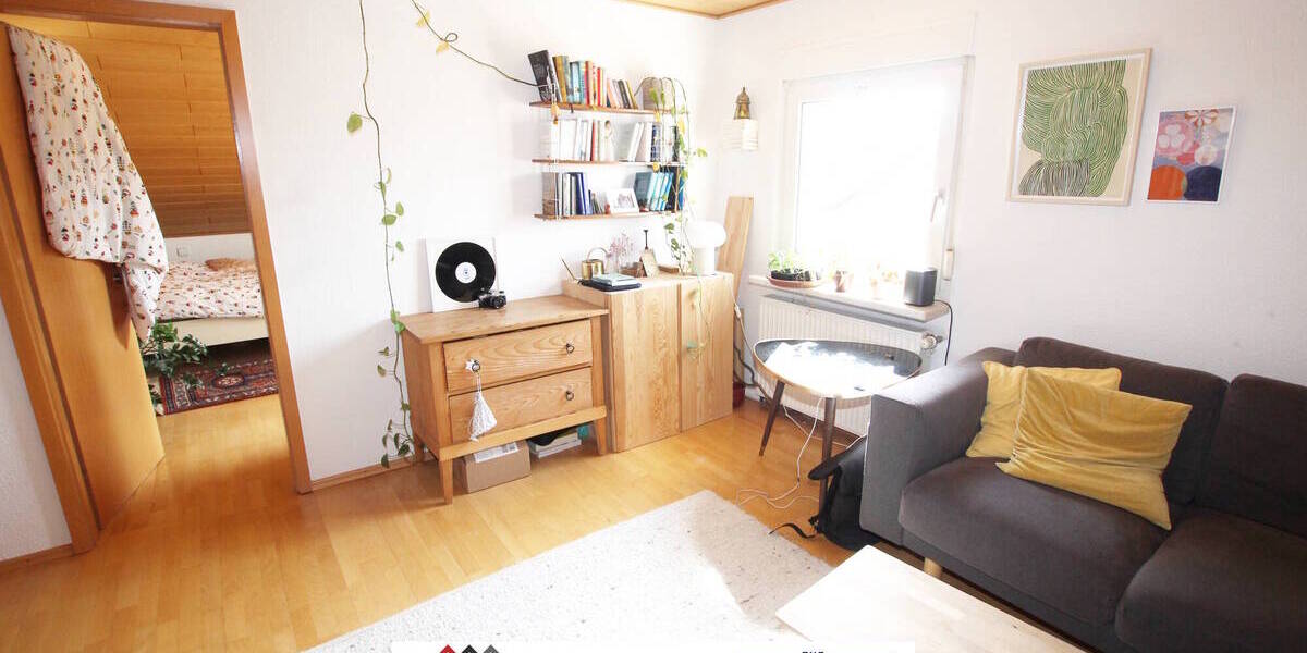 Schönes 3-Familienhaus, insg. 191m² Wohnfläche + 600m² Grundstück, inkl. 2 Garagen & Garten 1 zimmer