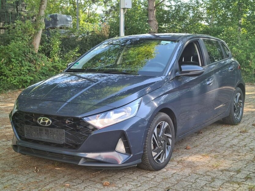 i20 Trend